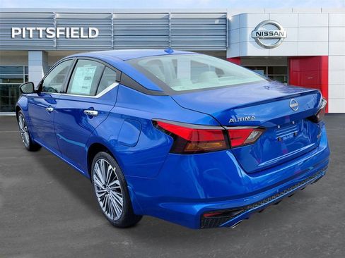 New 2025 Nissan Altima 2.5 SL image 5