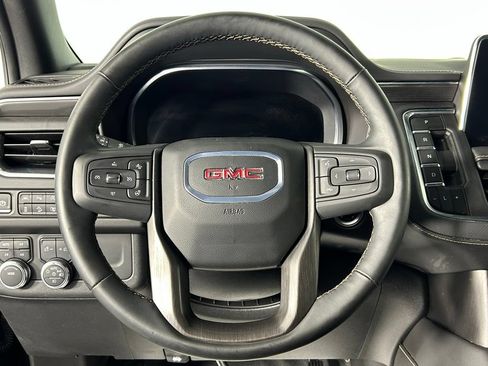 Used 2024 GMC Yukon AT4 w/ Technology Package AWD/4WD image 27