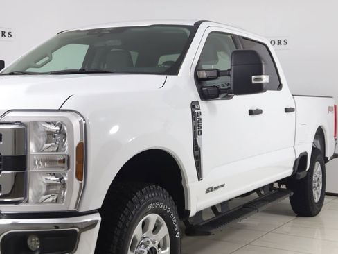 Used 2024 Ford F250 XLT w/ FX4 Off-Road Package AWD/4WD image 34