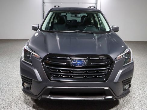 Used 2023 Subaru Forester Premium image 4