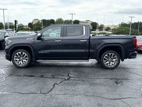 Used 2025 GMC Sierra 1500 Denali w/ Denali Reserve Package AWD/4WD image 12