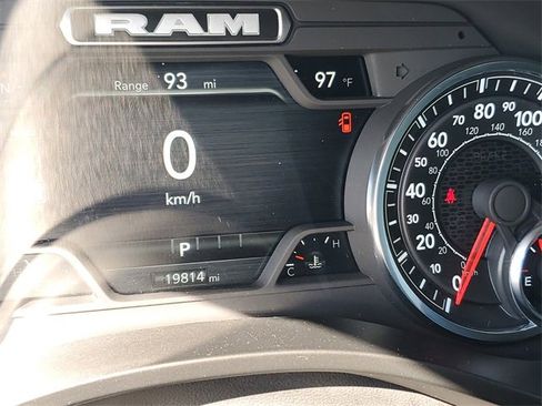 Used 2025 RAM 1500 Laramie image 16