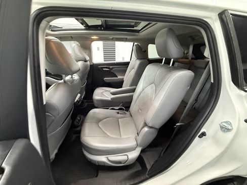 Used 2021 Toyota Highlander Platinum AWD/4WD image 22
