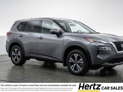Used 2025 Nissan Rogue SV image 1