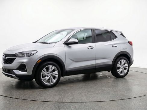 Used 2025 Buick Encore GX Preferred AWD/4WD image 3