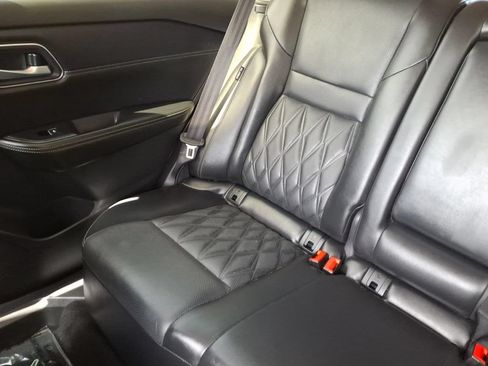 Used 2024 Nissan Rogue Platinum FWD image 16