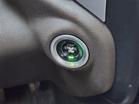 Used 2020 GMC Sierra 1500 SLT image 19