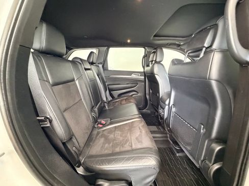 Used 2020 Jeep Grand Cherokee Altitude AWD/4WD image 8
