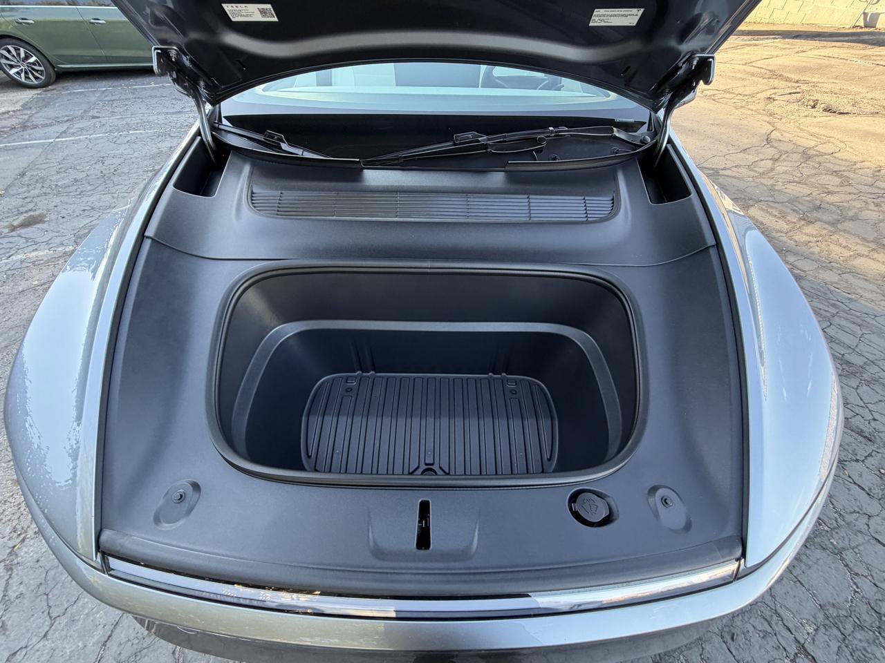 Used 2026 Tesla Model Y Long Range AWD/4WD image 8