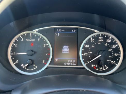 Used 2019 Nissan Sentra SV w/ Special Edition Package image 17