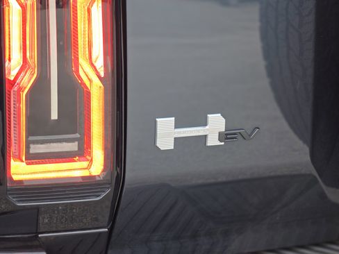 Used 2025 GMC Hummer EV 3X image 55