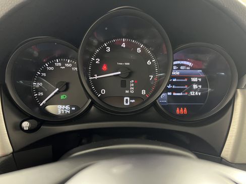 Certified 2026 Porsche Macan AWD/4WD image 18