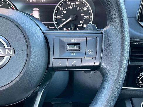 Used 2023 Nissan Rogue S image 22