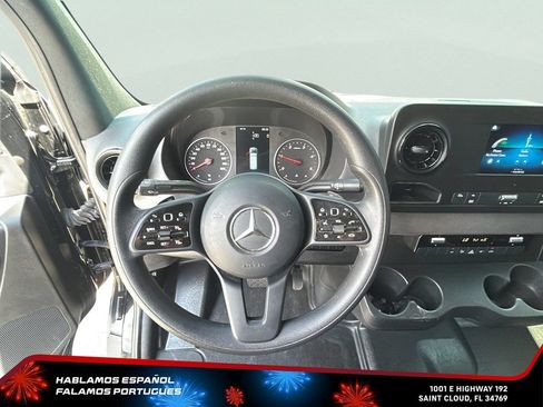 Used 2024 Mercedes-Benz Sprinter 2500 image 18