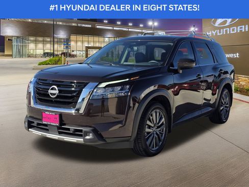 Used 2022 Nissan Pathfinder SL w/ SL Premium Package image 2