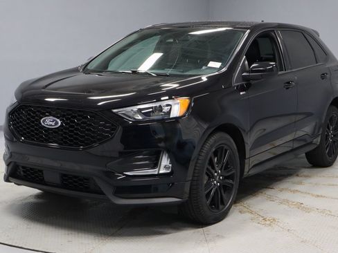 Certified 2024 Ford Edge ST-Line AWD/4WD image 7