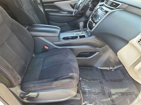 Used 2019 Nissan Murano S image 12