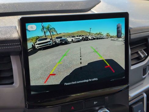 Used 2022 Ford Expedition Max XLT image 22