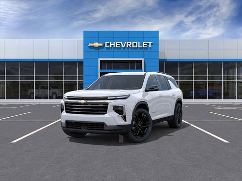 New 2026 Chevrolet Traverse LT w/ LPO, Floor Liner Package FWD image 8