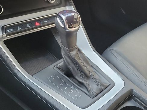 Used 2022 Audi Q3 2.0T Premium image 23