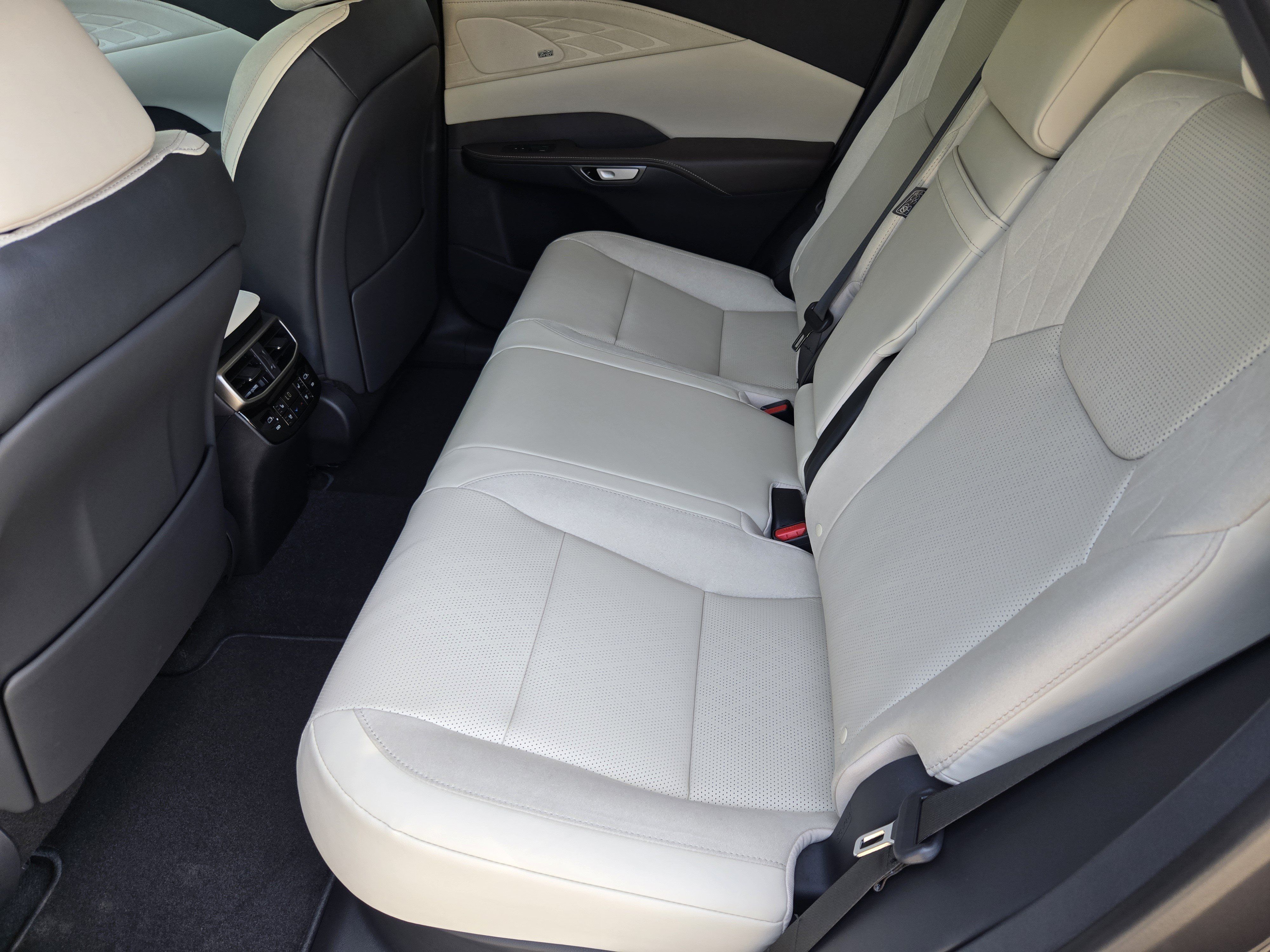 New 2026 Lexus RX 350 AWD w/ Convenience Package image 16