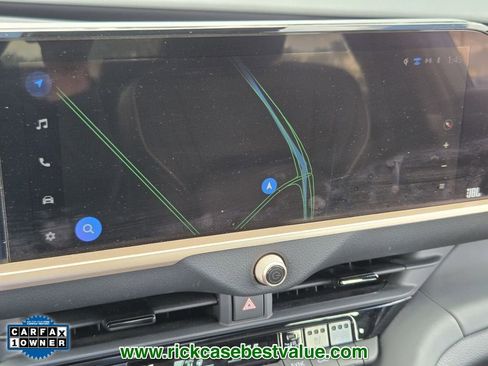 Used 2023 Toyota Crown Limited image 25