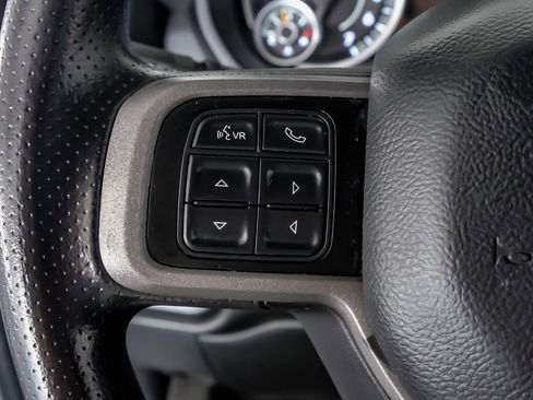 Used 2022 RAM 2500 Tradesman w/ Chrome Appearance Group image 17