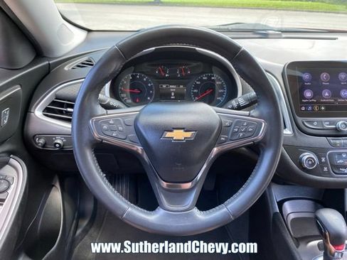 Used 2021 Chevrolet Malibu RS FWD image 19