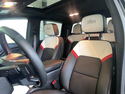 Used 2024 GMC Canyon AT4X w/ AT4X AEV Edition AWD/4WD image 31