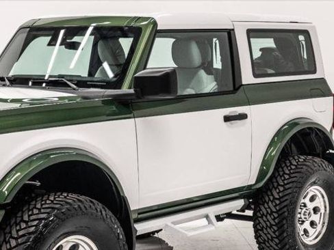 Used 2023 Ford Bronco Big Bend w/ Sasquatch Package image 10