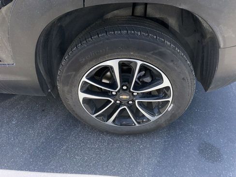 Used 2025 Chevrolet TrailBlazer LT AWD/4WD image 13