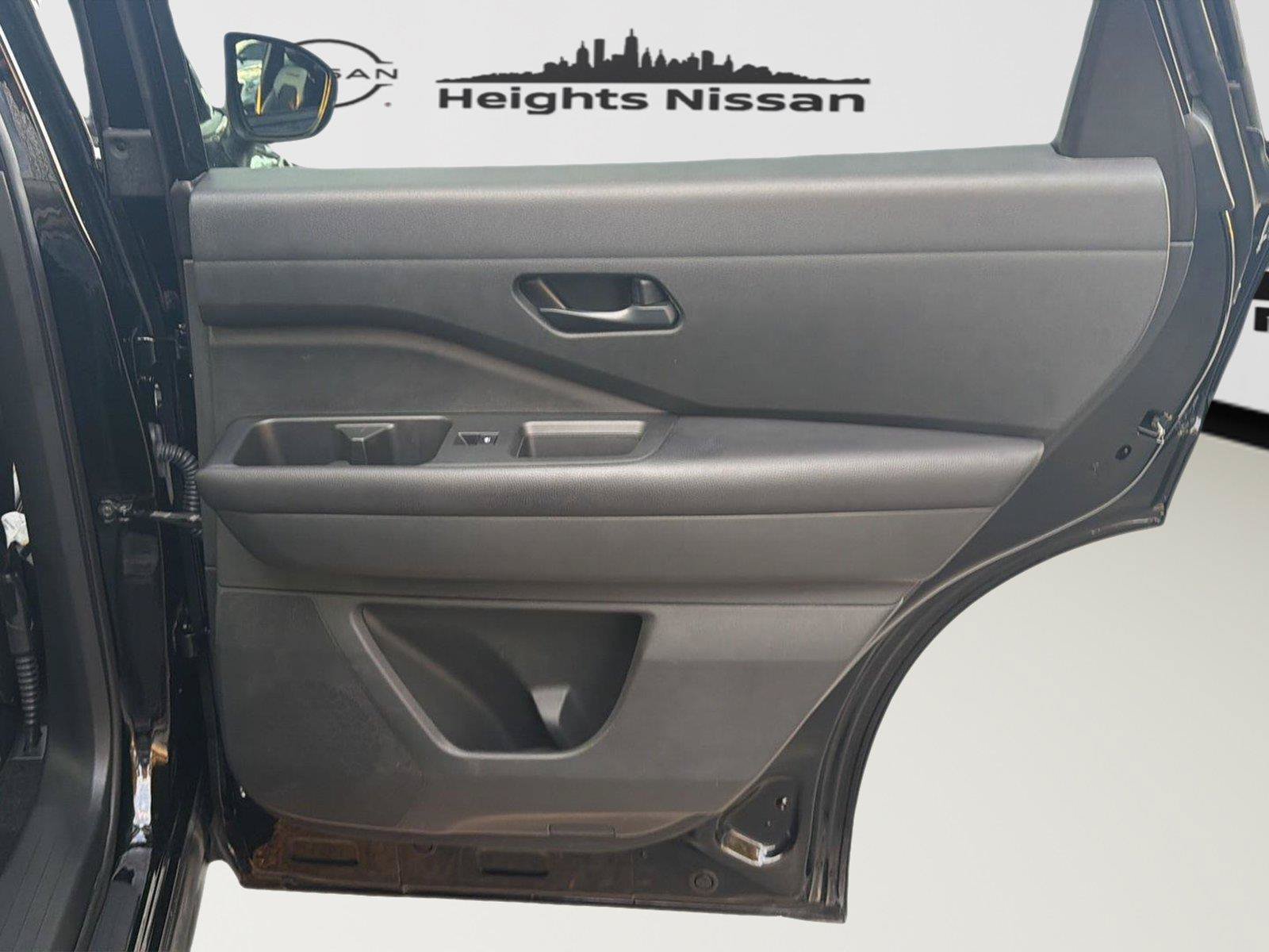 Used 2024 Nissan Pathfinder Rock Creek AWD/4WD image 31
