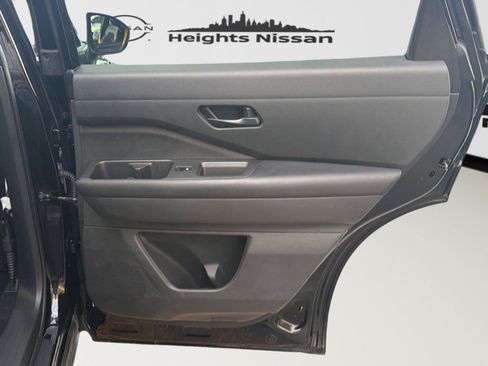 Used 2024 Nissan Pathfinder Rock Creek AWD/4WD image 31