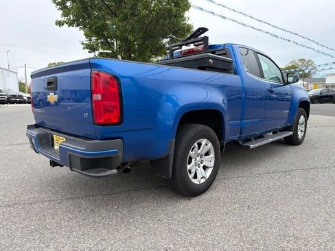 Used 2018 Chevrolet Colorado LT w/ LT Convenience Package RWD image 4