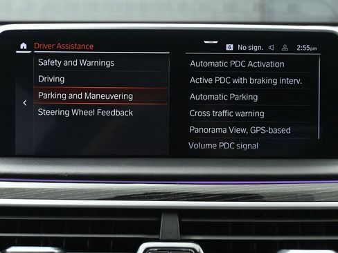 Used 2021 BMW 750i xDrive w/ Executive Package image 37