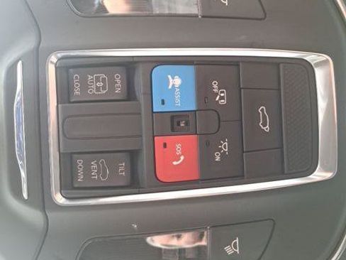 Certified 2023 Jeep Grand Cherokee Altitude AWD/4WD image 22