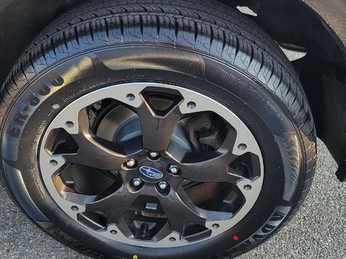 Used 2022 Subaru Crosstrek 2.0i image 12