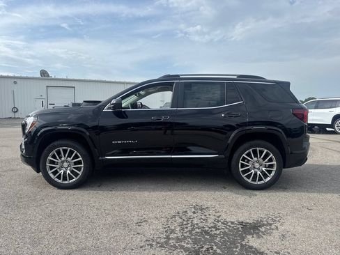 New 2026 GMC Terrain Denali w/ LPO, Floor Liner Package AWD/4WD image 3