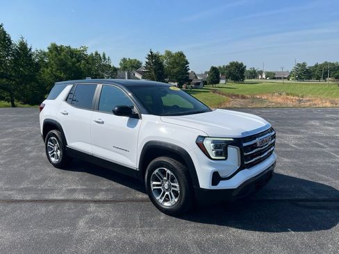 Used 2025 GMC Terrain Elevation FWD image 1