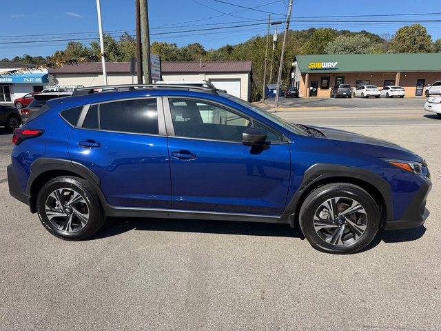 Used 2025 Subaru Crosstrek 2.5i Premium AWD/4WD image 8