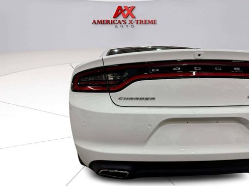 Used 2017 Dodge Charger SXT w/ AWD Plus Group image 14