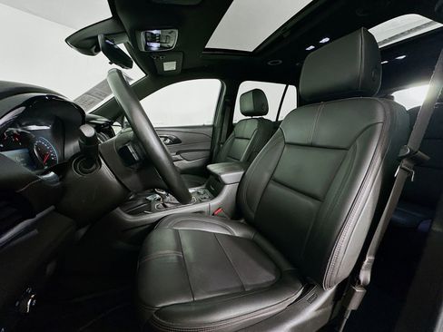 Used 2023 Chevrolet Traverse RS image 23