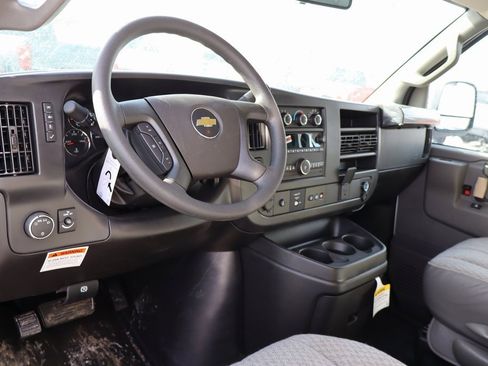 New 2026 Chevrolet Express 3500 w/ Power Convenience Package image 7
