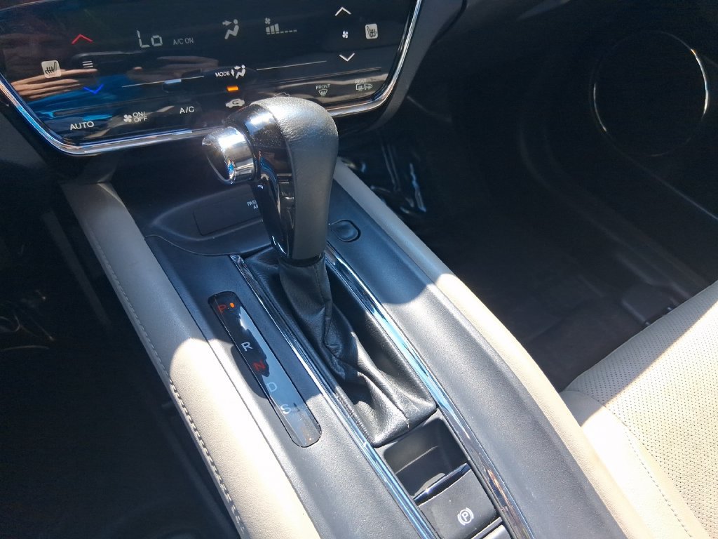Used 2021 Honda HR-V EX-L image 21