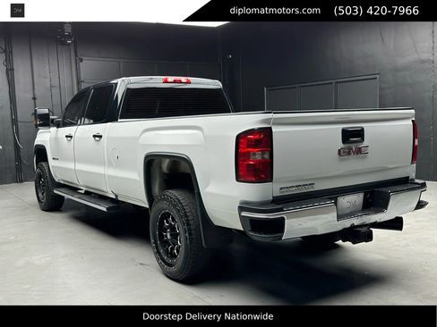 Used 2016 GMC Sierra 2500 4x4 Crew Cab image 4