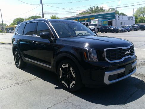 Used 2024 Kia Telluride S w/ S Sunroof Package AWD/4WD image 12