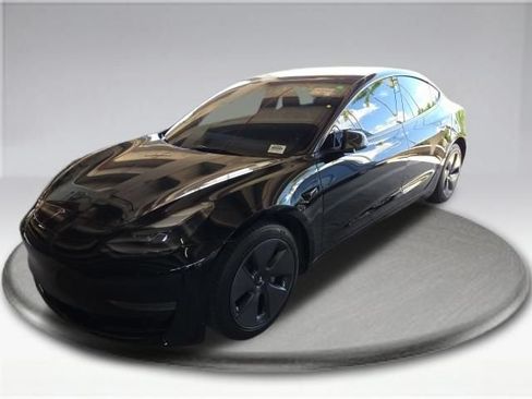 Used 2023 Tesla Model 3 Standard Range RWD image 12