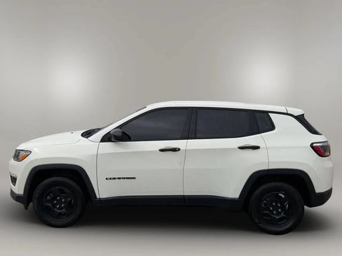 Used 2018 Jeep Compass Sport FWD image 4