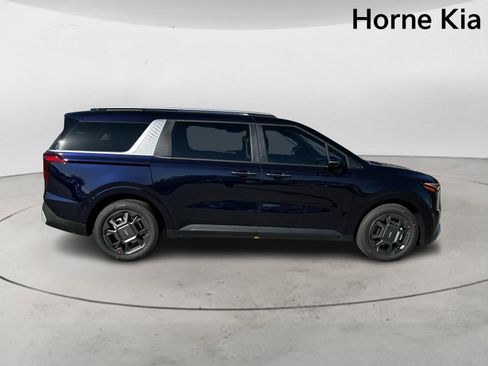 New 2026 Kia Carnival EX image 3