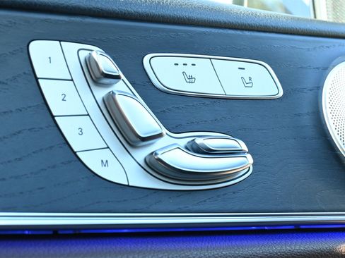 Used 2018 Mercedes-Benz E 300 E 300 image 16